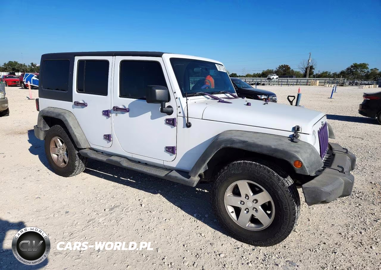 2011 Jeep Wrangler Unlimited Rubicon VIN:1J4BA6H13BL584489 - 4