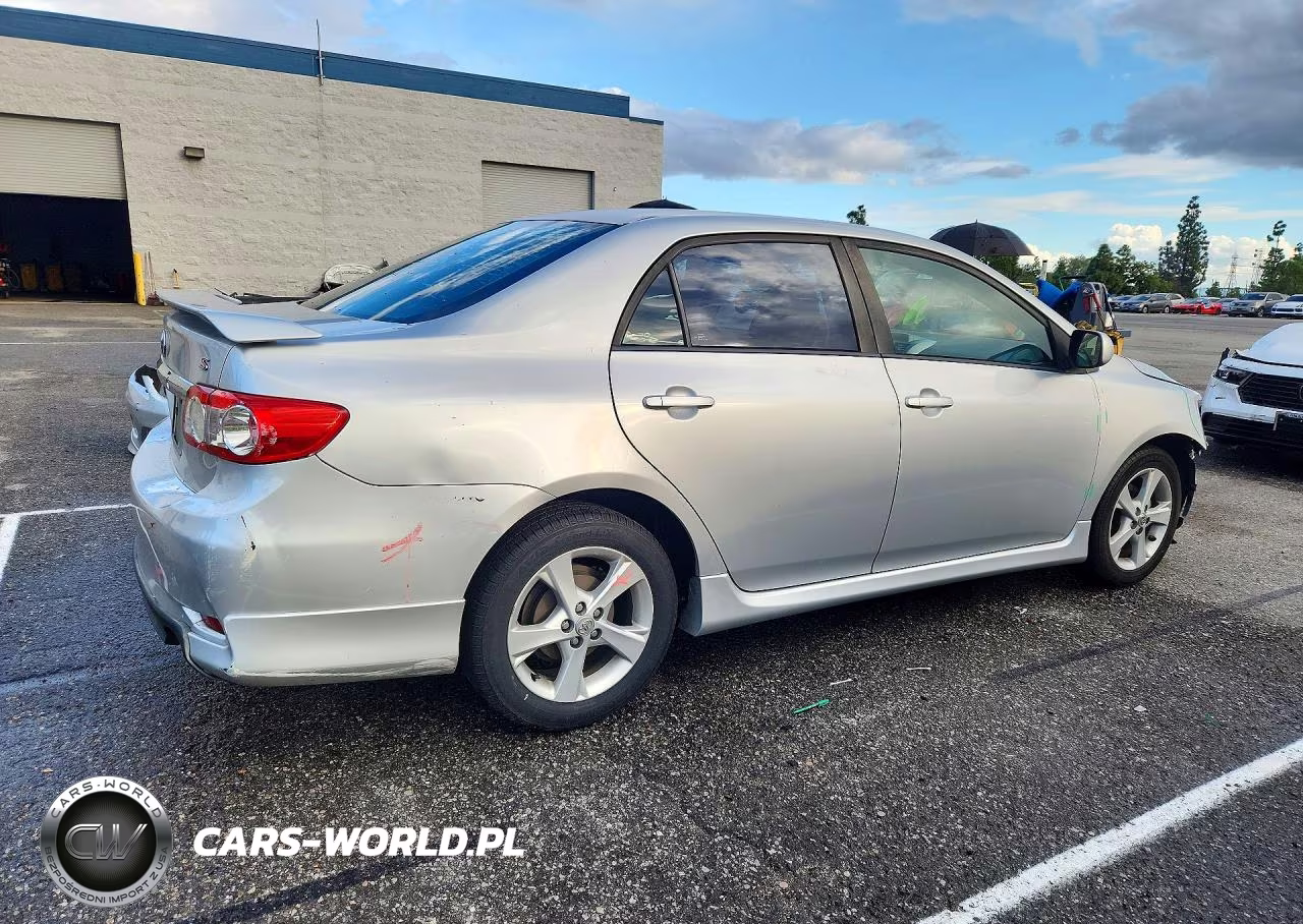 2013 Toyota Corolla S VIN:5YFBU4EE7DP090039 - 3