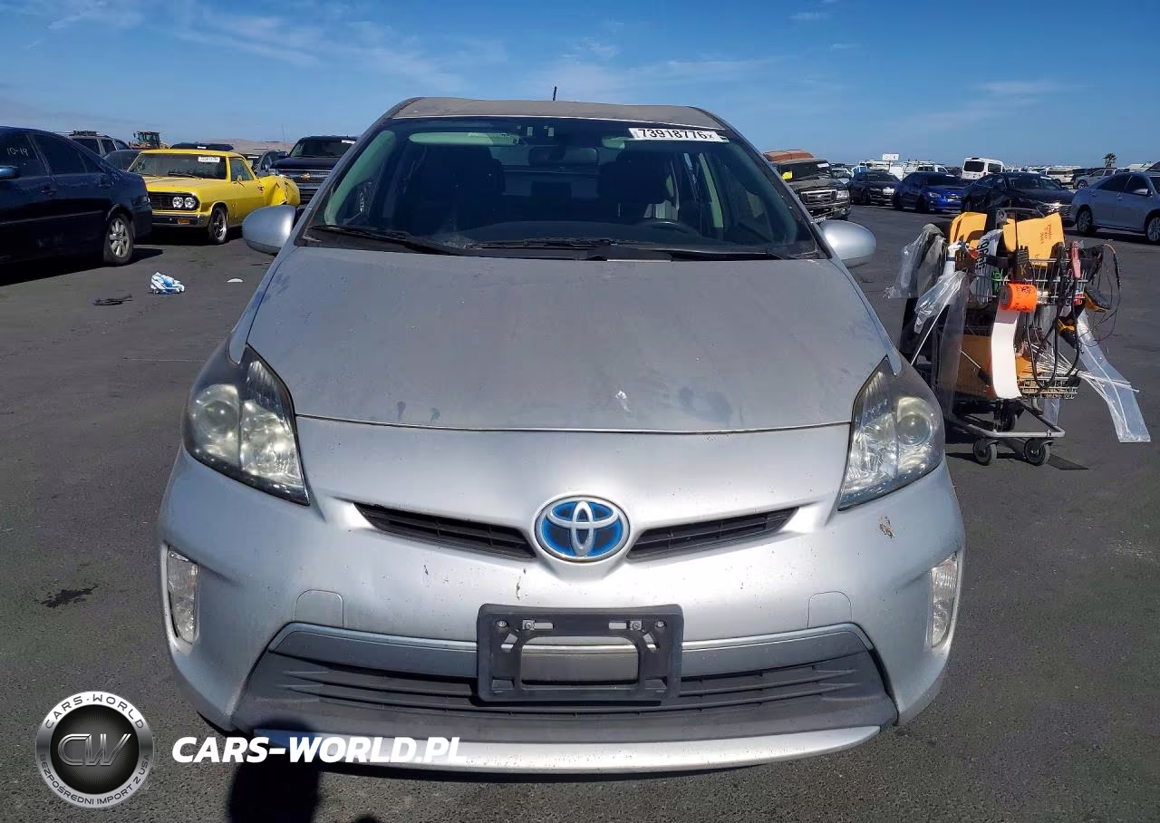 2014 Toyota Prius VIN:JTDKN3DP9E3057239 - 5