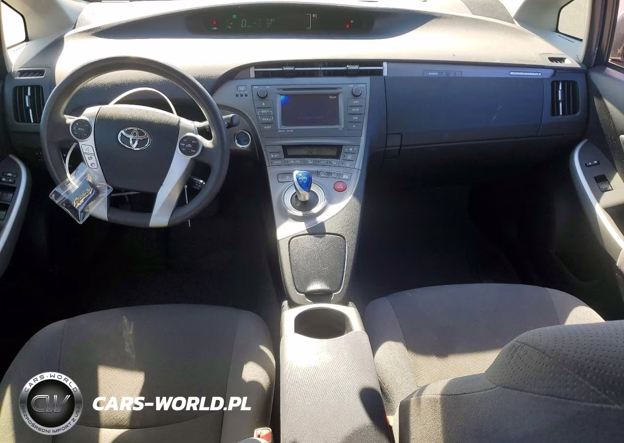 2014 Toyota Prius VIN:JTDKN3DP9E3057239 - 8