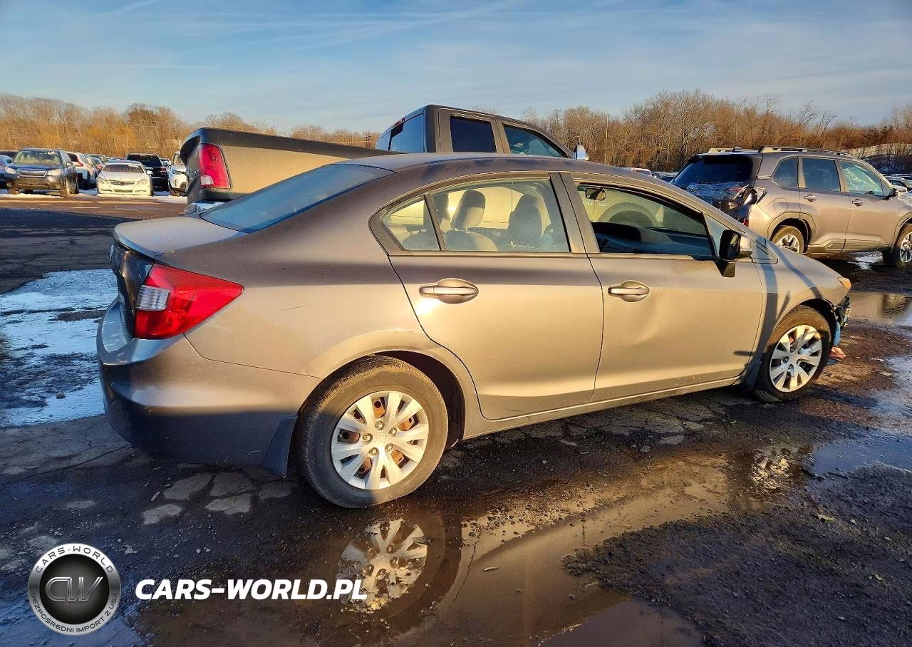 2012 Honda Civic Lx VIN:2HGFB2F57CH580819 - 3
