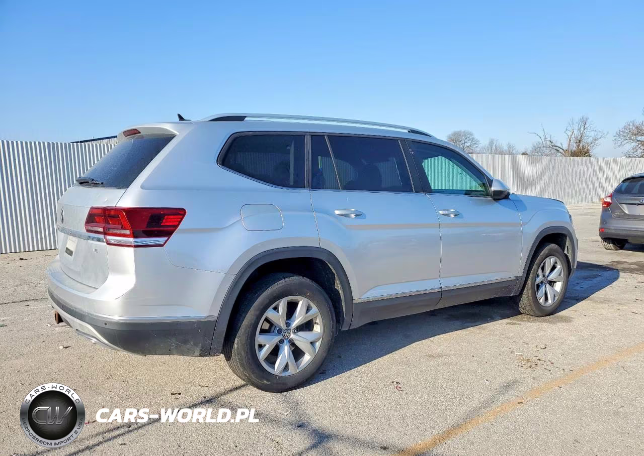 2018 Volkswagen Atlas Sel VIN:1V2ER2CAXJC521866 - 3