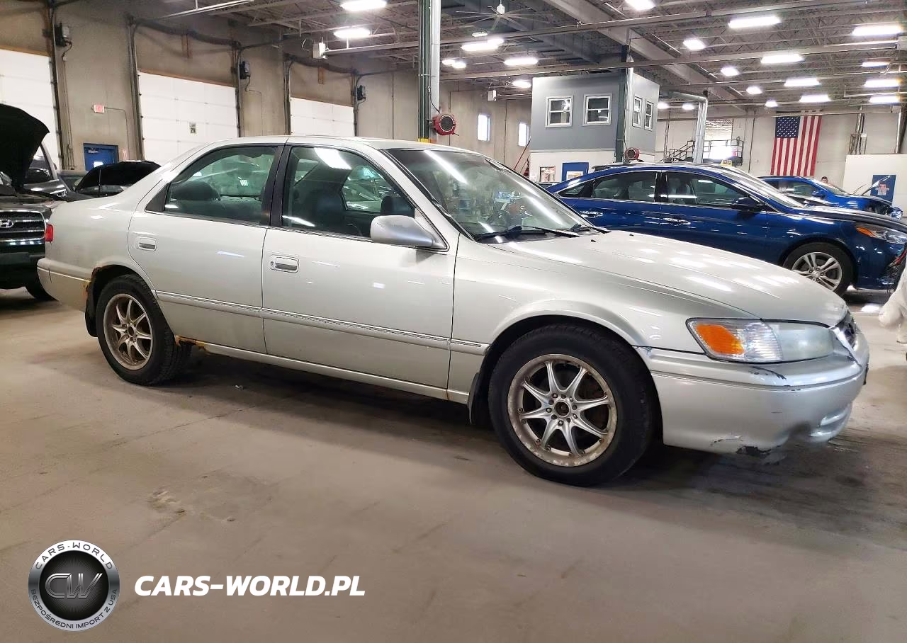2001 Toyota Camry Xle V6 VIN:JT2BF28K210321444 - 4