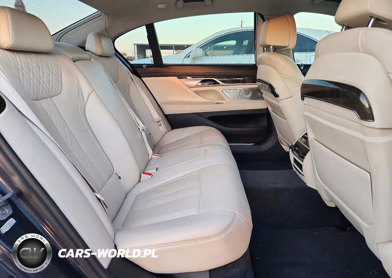 2017 BMW 750 I VIN:WBA7F0C39HGM21749 - 10