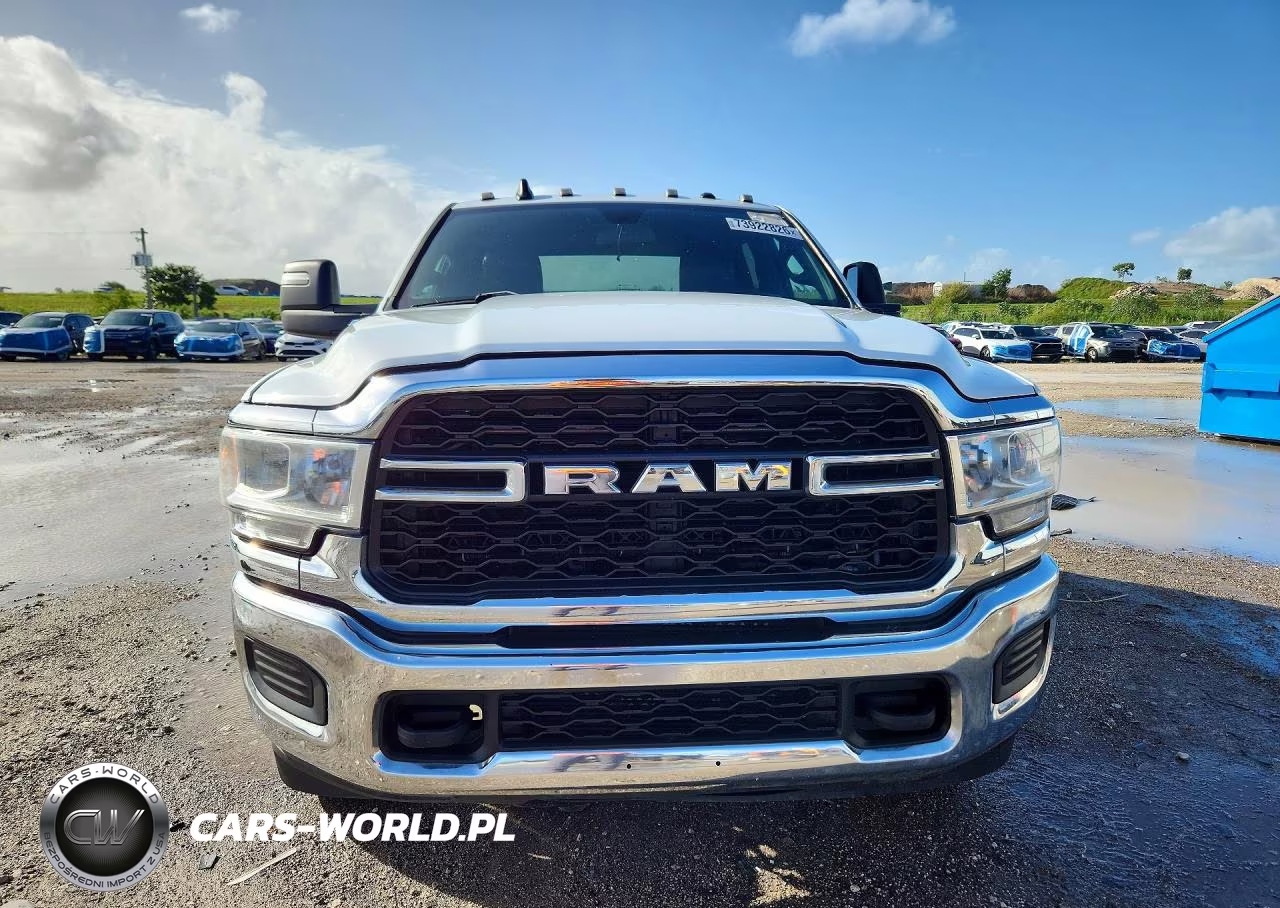 2023 Ram 3500 Tradesman VIN:3C63RRGL2PG509575 - 5