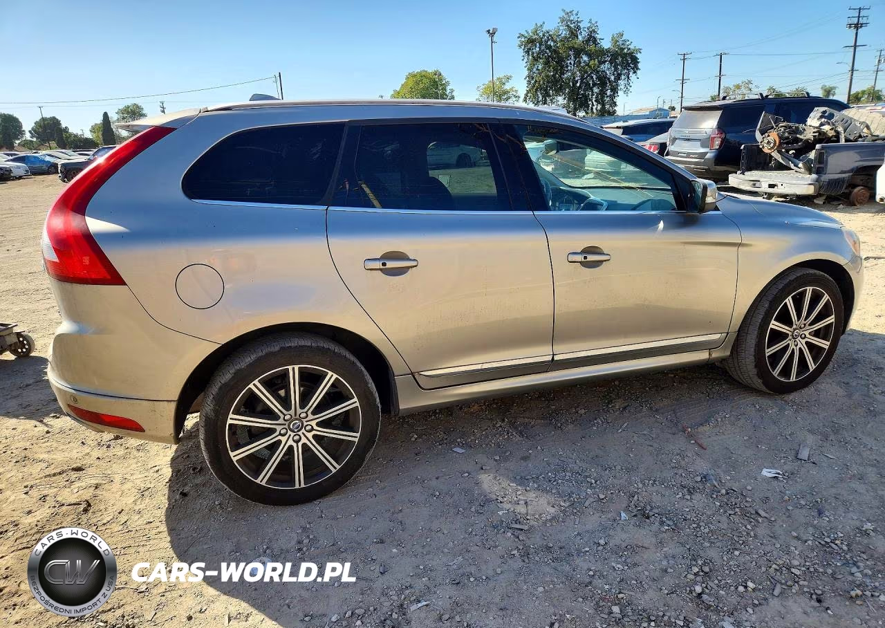 2015 Volvo Xc60 T6 Premier VIN:YV449MDK0F2745903 - 3