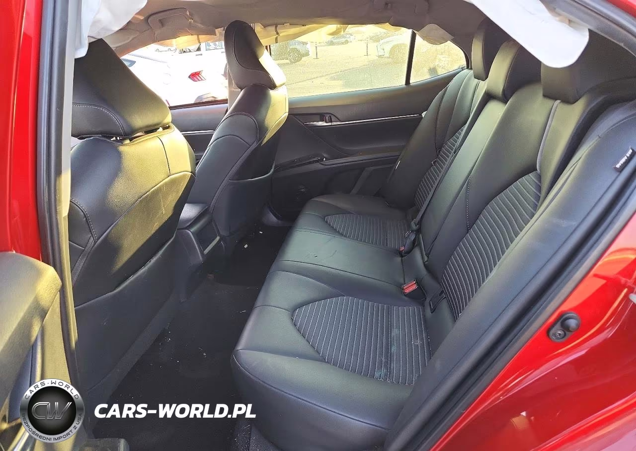 2020 Toyota Camry Se VIN:4T1G11AK4LU385735 - 10