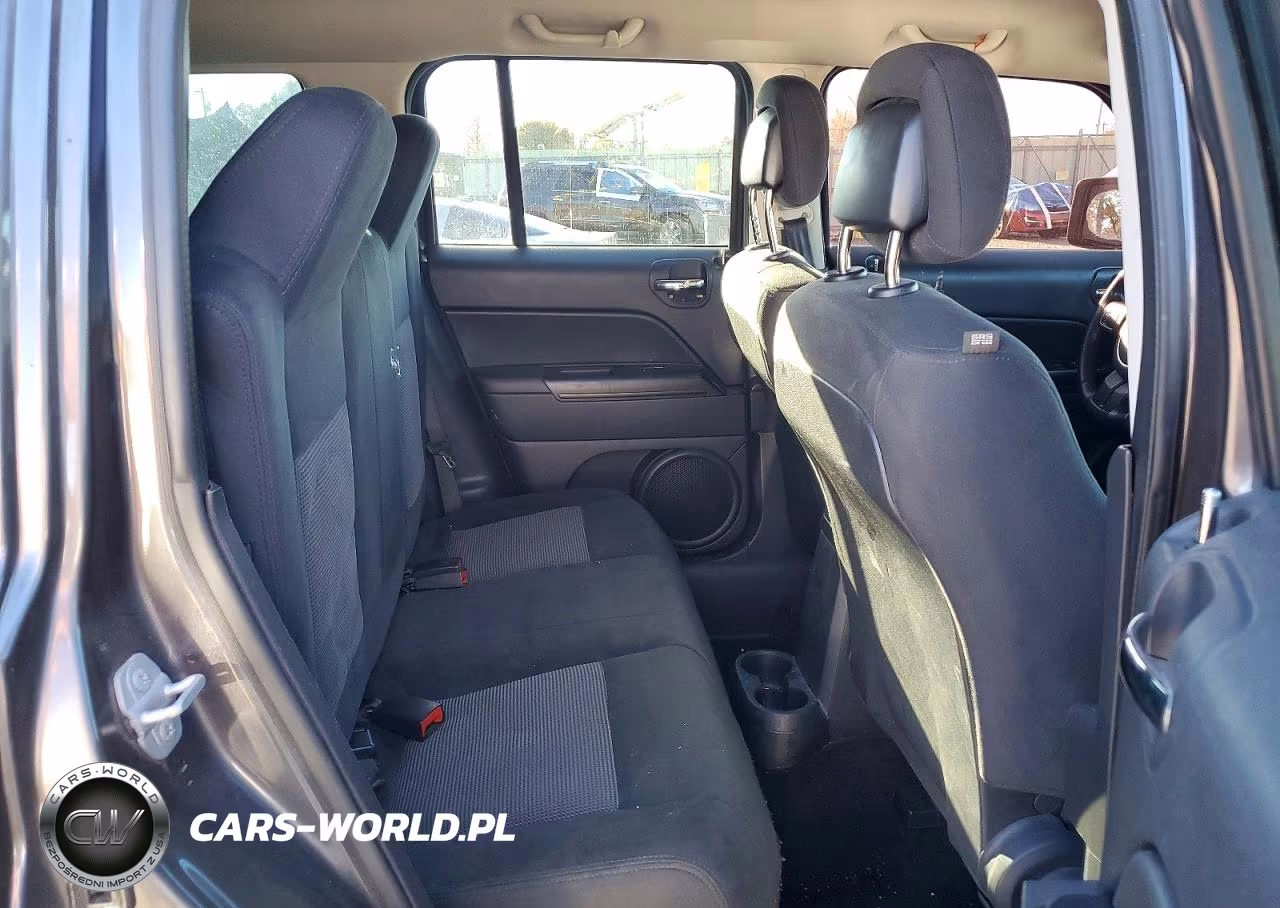 2015 Jeep Patriot Latitude VIN:1C4NJRFB5FD216265 - 11