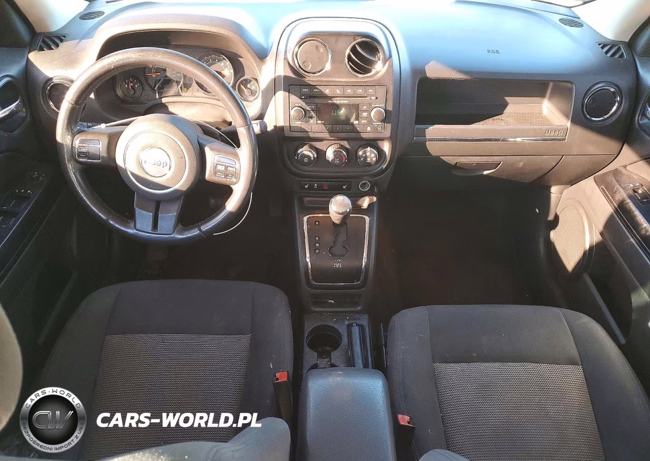 2015 Jeep Patriot Latitude VIN:1C4NJRFB5FD216265 - 8