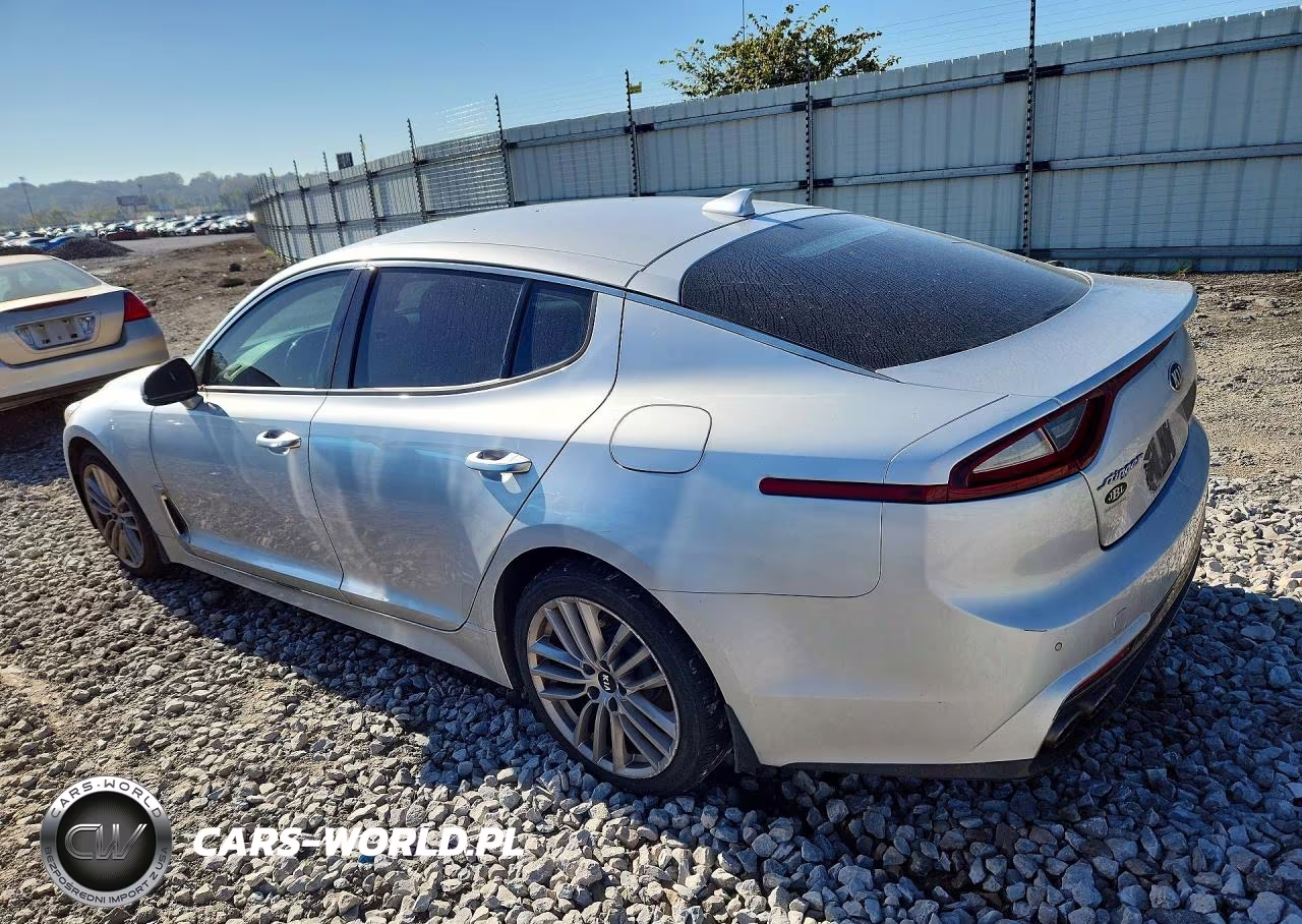 2018 Kia Stinger Base VIN:KNAE15LA2J6025126 - 2