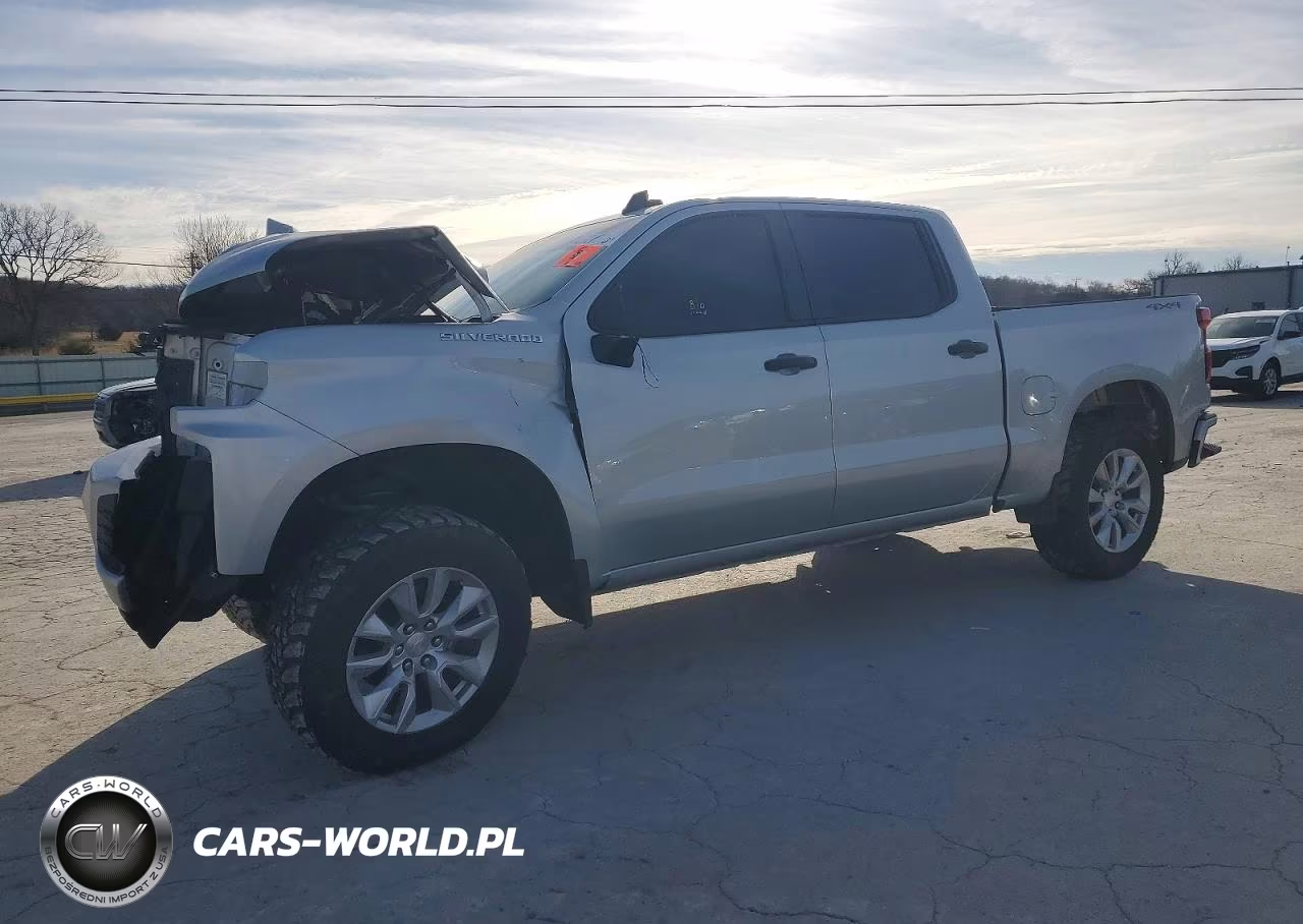 2021 Chevrolet Silverado K1500 Custom