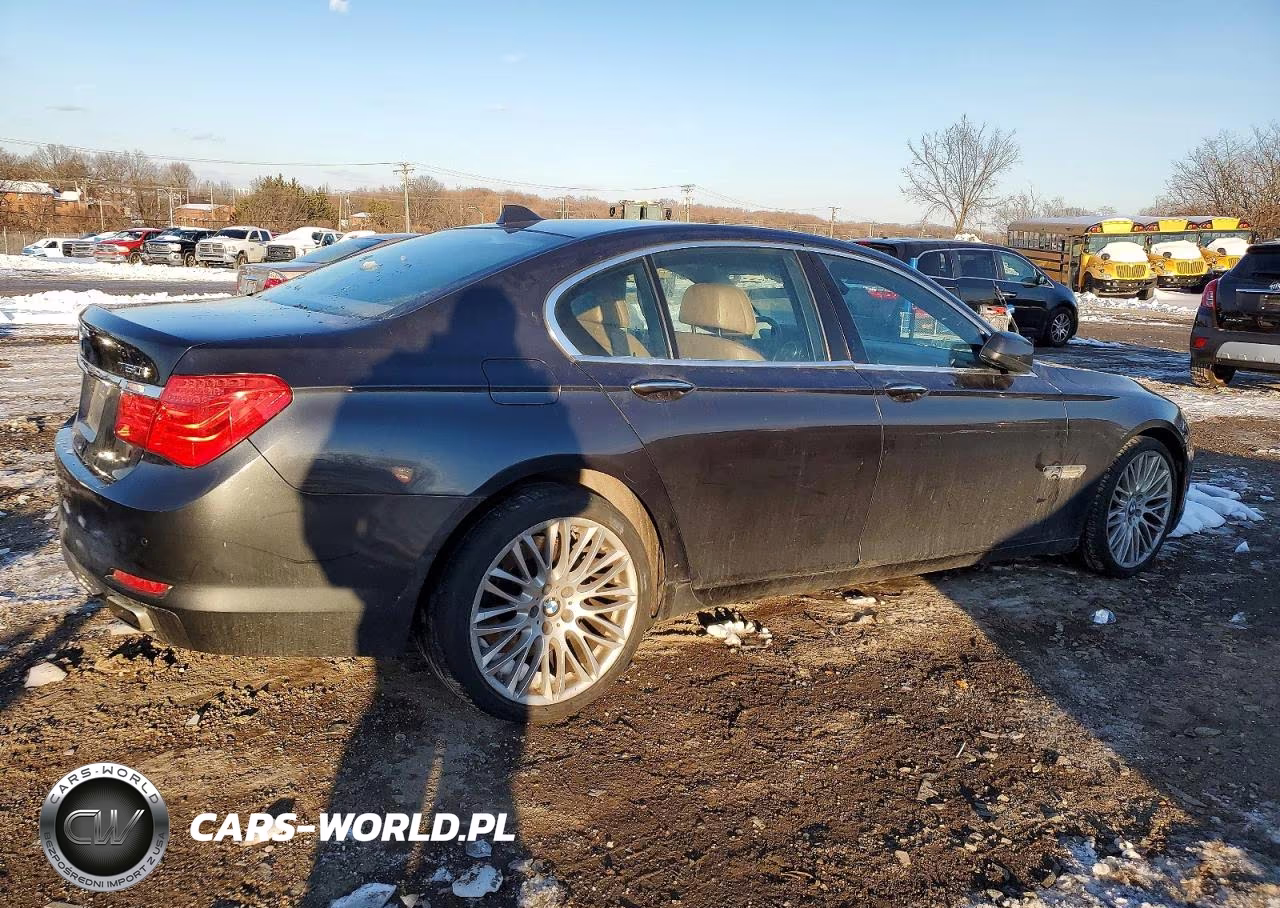 2011 BMW 750 Xi VIN:WBAKC6C5XBC395121 - 3
