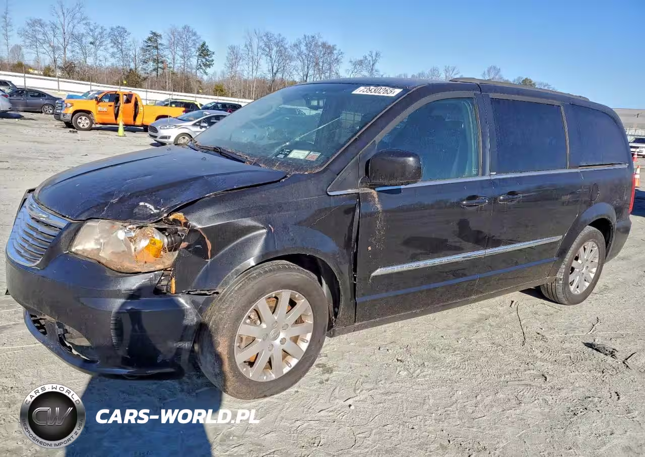 2013 Chrysler Town & Country Touring