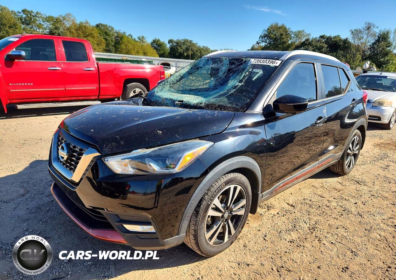 2018 Nissan Kicks Sr VIN:3N1CP5CUXJL532478 - 1