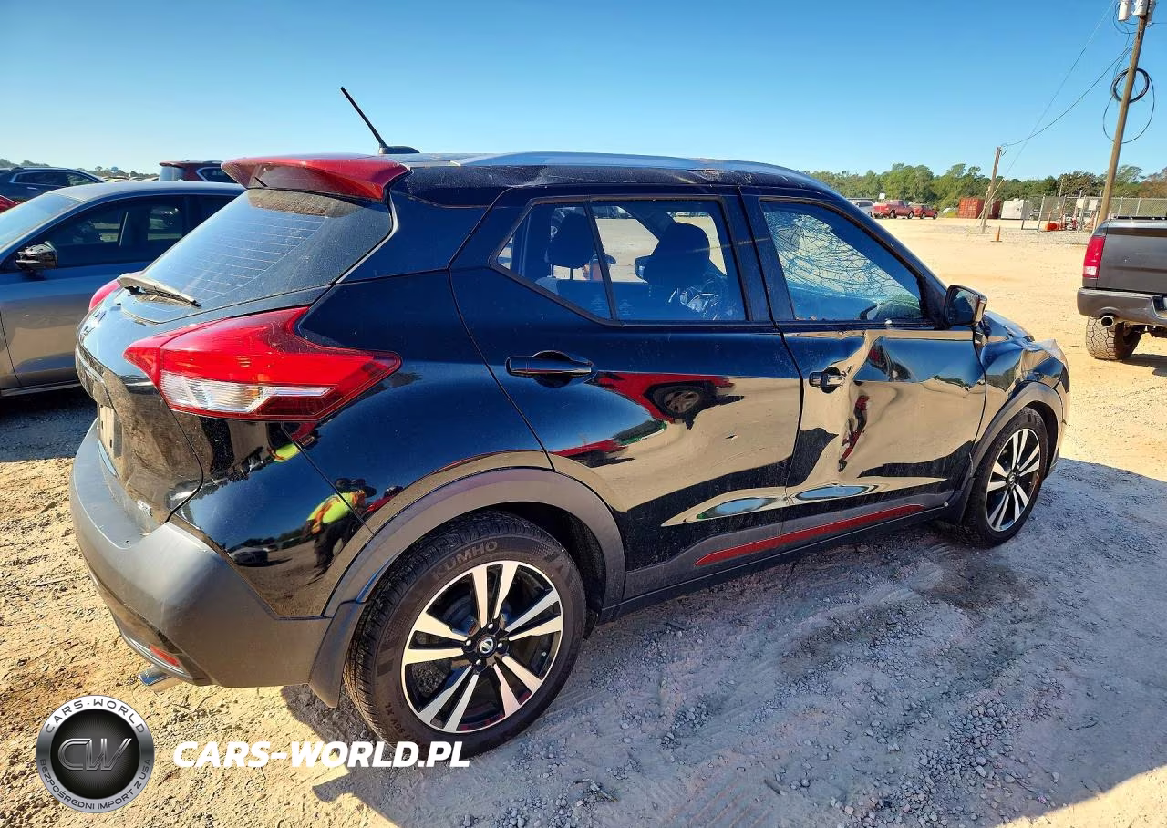 2018 Nissan Kicks Sr VIN:3N1CP5CUXJL532478 - 3