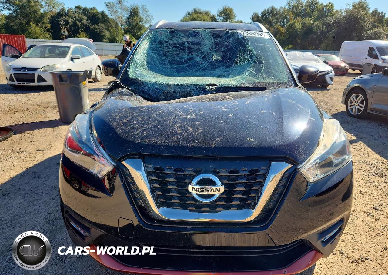 2018 Nissan Kicks Sr VIN:3N1CP5CUXJL532478 - 5