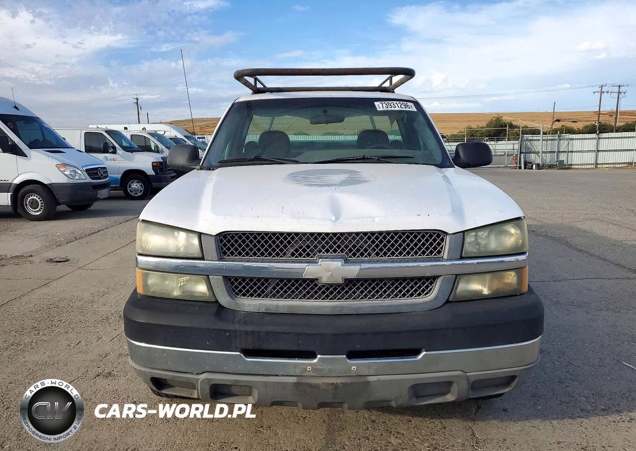 2004 Chevrolet Silverado C2500 Heavy Duty VIN:1GCHC24U04E282393 - 5