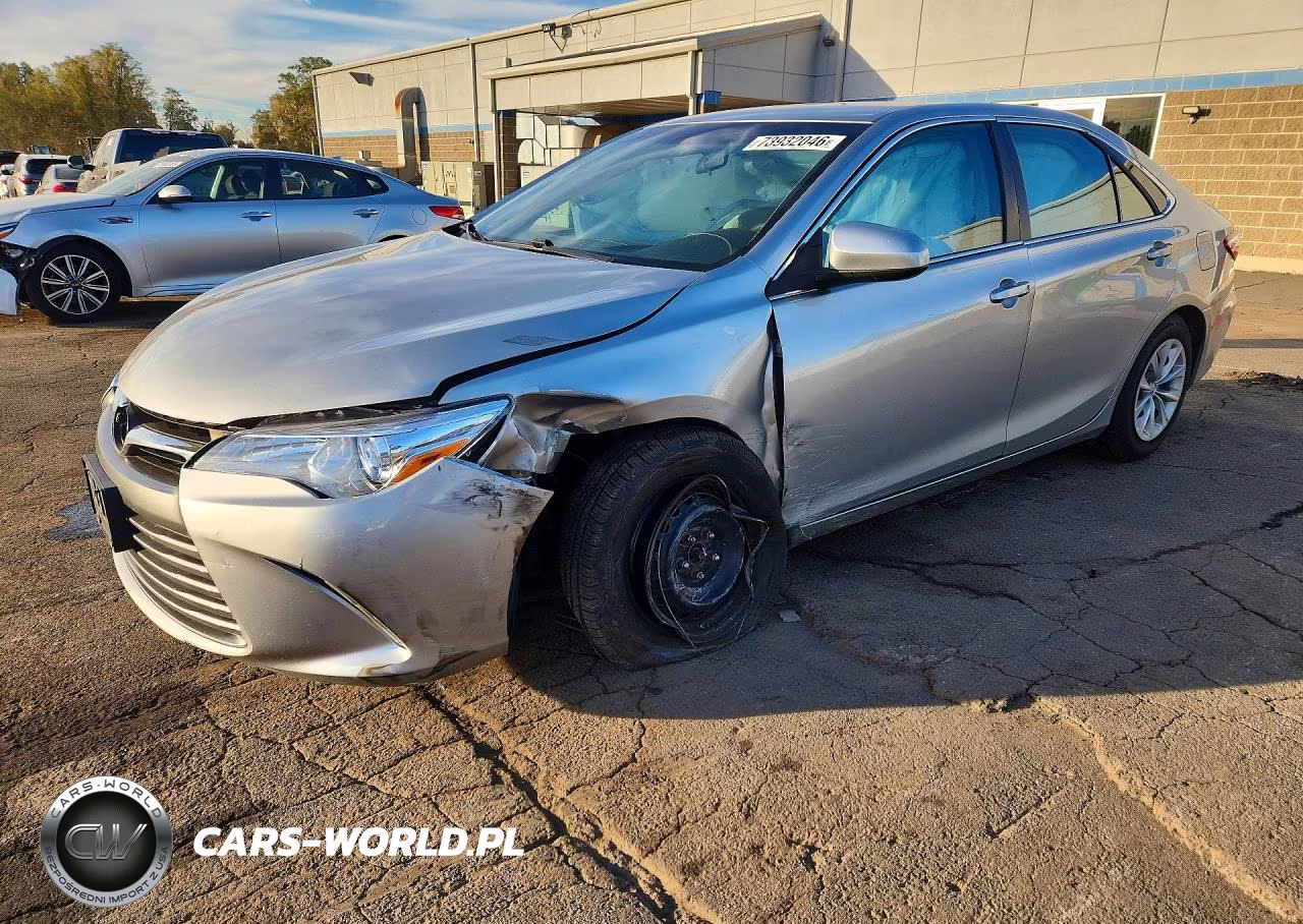 2016 Toyota Camry Le