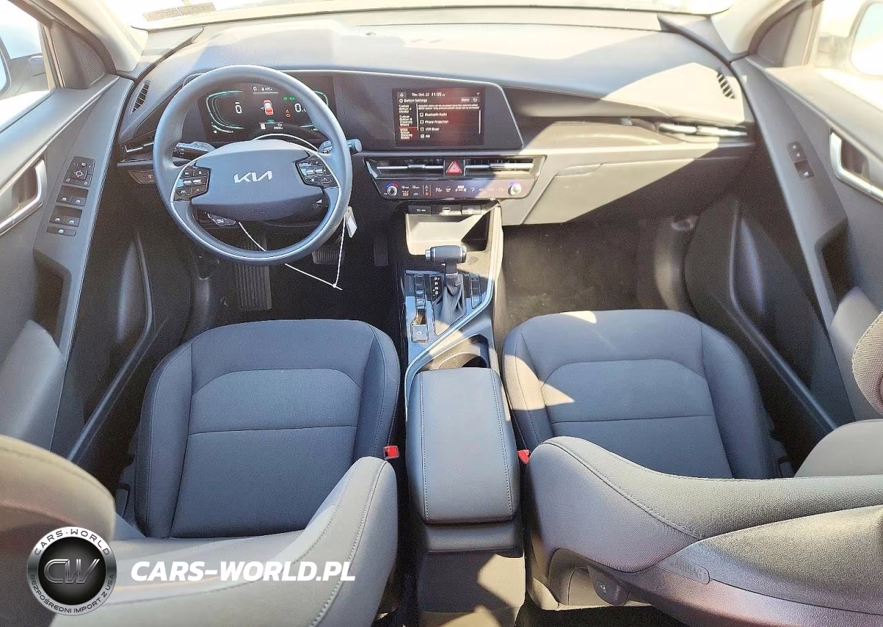 2026 Kia Niro Lx VIN:KNDCP3LE3T5320471 - 8