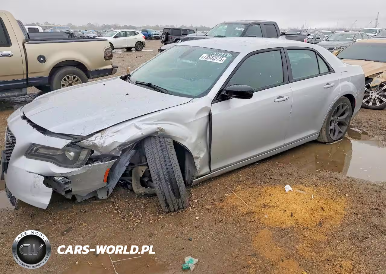 2021 Chrysler 300 Touring