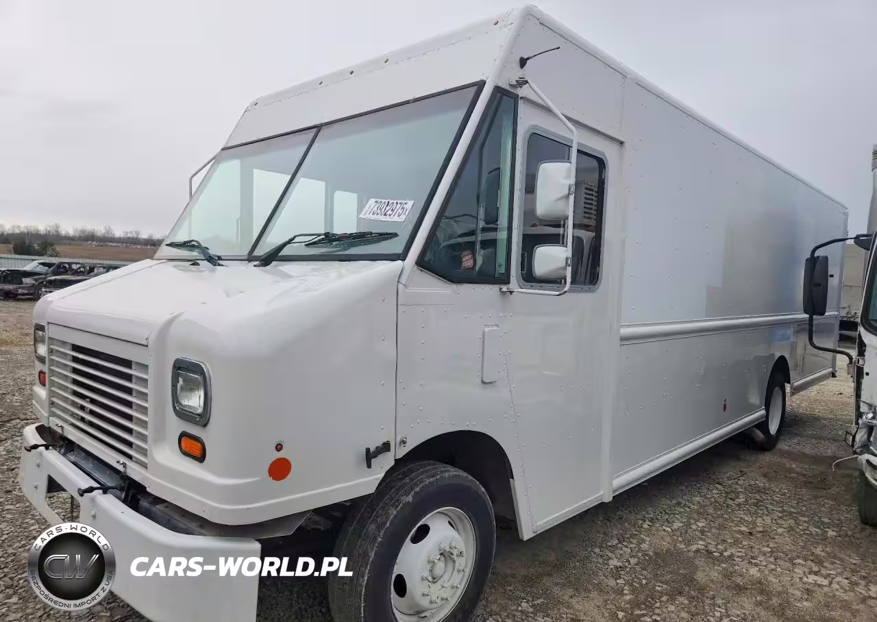 2015 Ford Commercial Chassis Delivery Truck