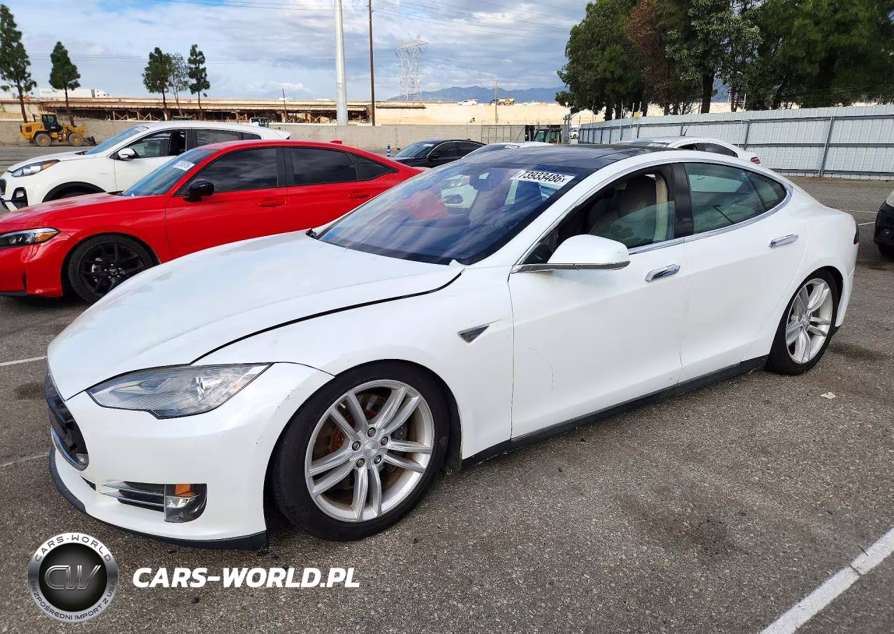 2013 Tesla Model S VIN:5YJSA1CN8DFP04313 - 1