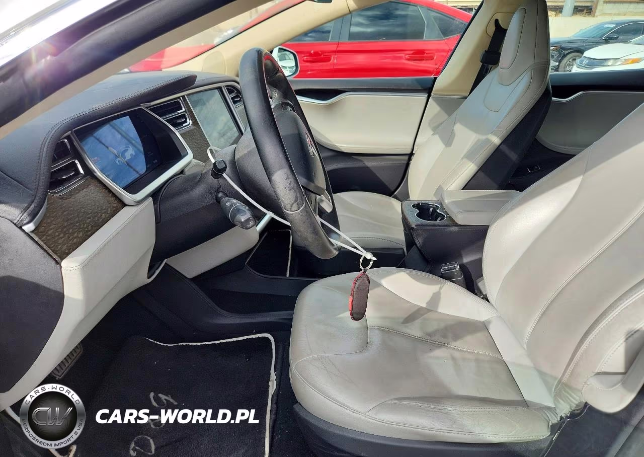 2013 Tesla Model S VIN:5YJSA1CN8DFP04313 - 7