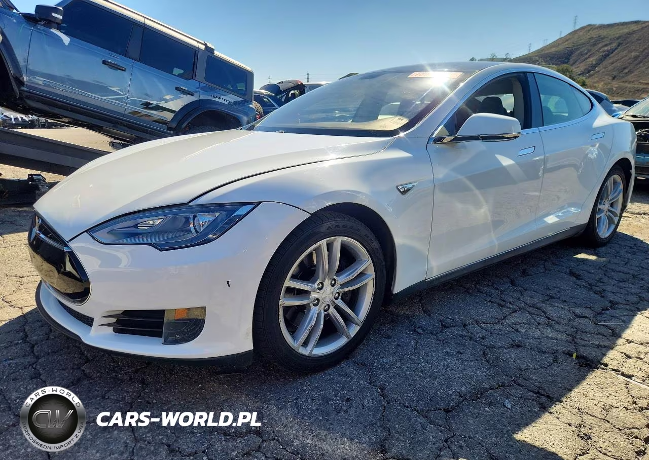 2013 Tesla Model S VIN:5YJSA1AC7DFP10881 - 1
