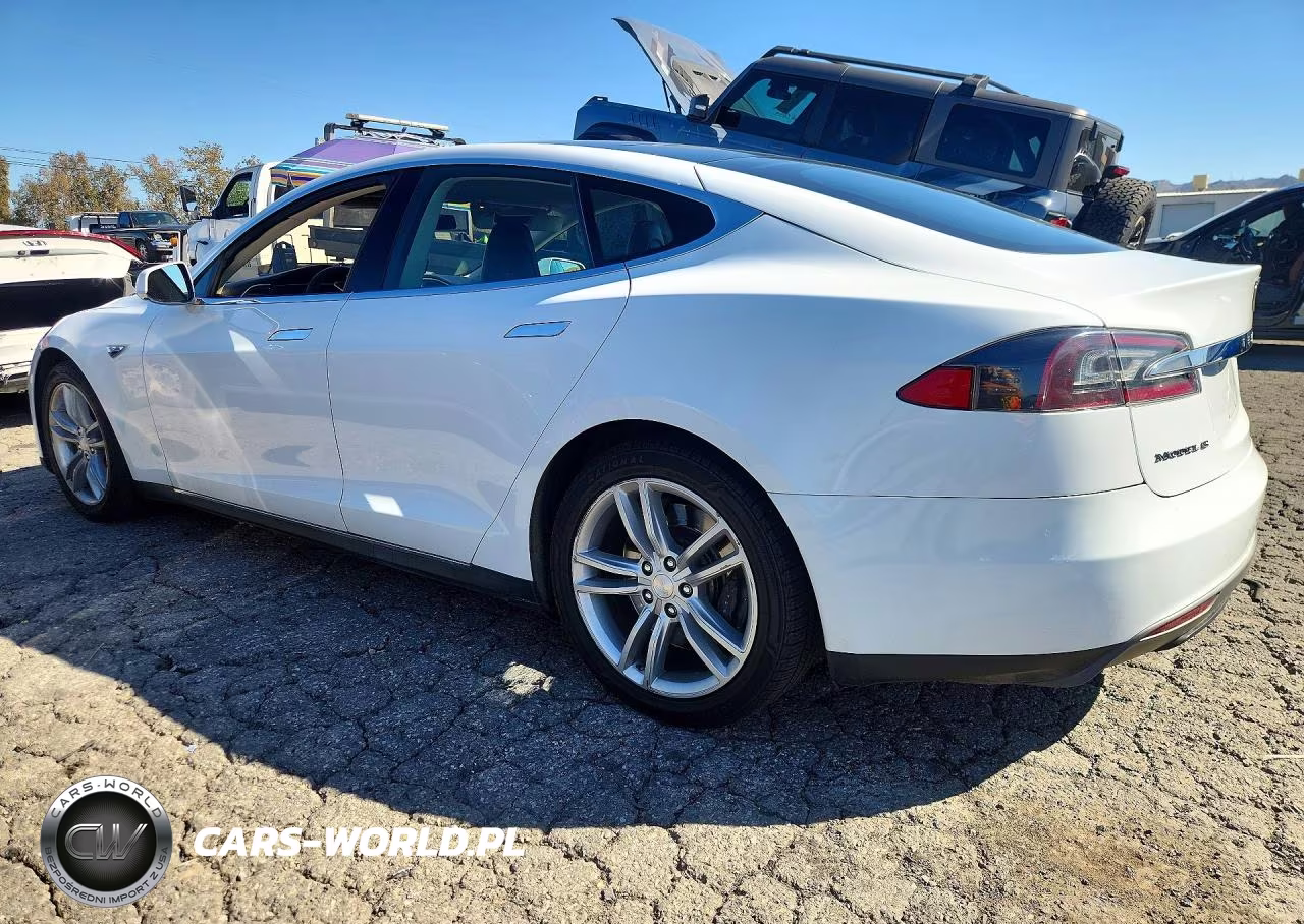 2013 Tesla Model S VIN:5YJSA1AC7DFP10881 - 2