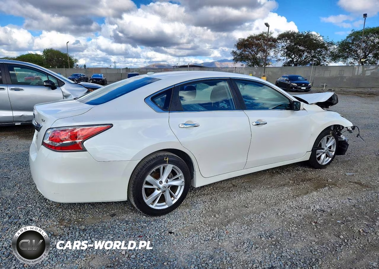 2015 Nissan Altima 2.5 Sv VIN:1N4AL3AP3FC212798 - 3
