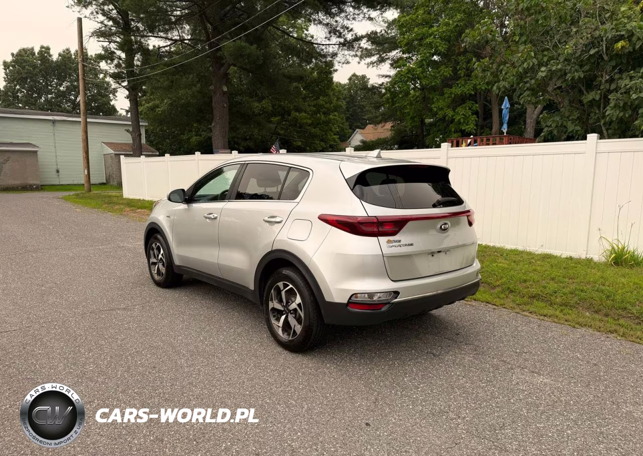 2020 Kia Sportage Lx VIN:KNDPMCAC9L7705663 - 3
