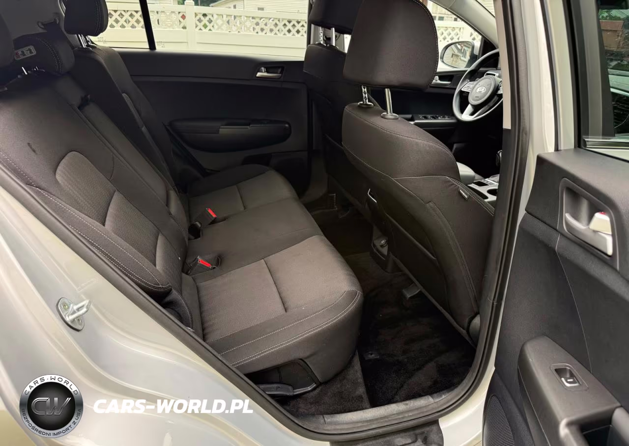 2020 Kia Sportage Lx VIN:KNDPMCAC9L7705663 - 6