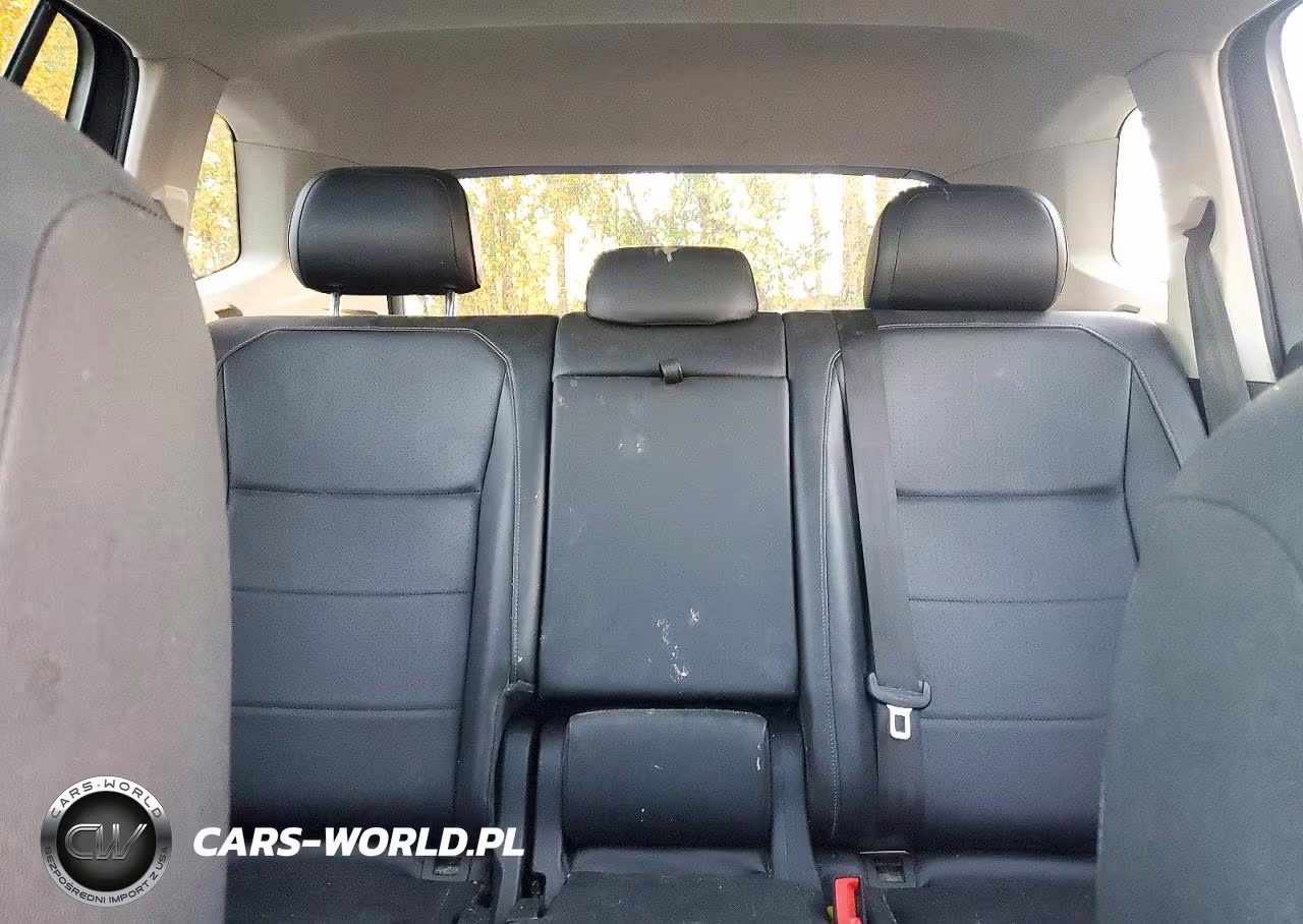 2019 Volkswagen Tiguan Se VIN:3VV2B7AX4KM189518 - 10