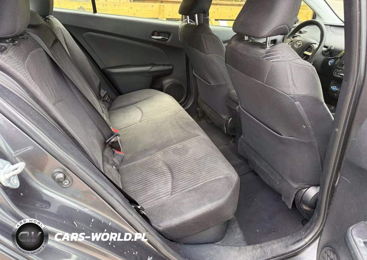 2016 Toyota Prius Two VIN:JTDKBRFU6G3013653 - 6