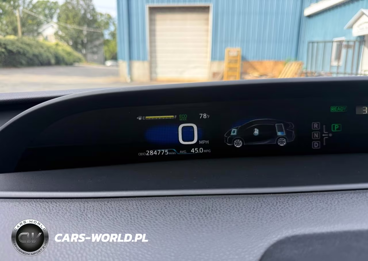 2016 Toyota Prius Two VIN:JTDKBRFU6G3013653 - 8