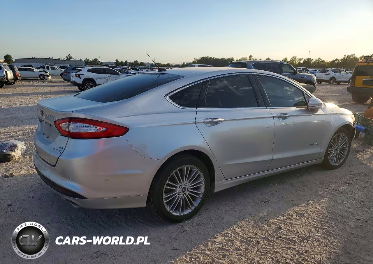 2013 Ford Fusion Se Hybrid VIN:3FA6P0LUXDR267095 - 3