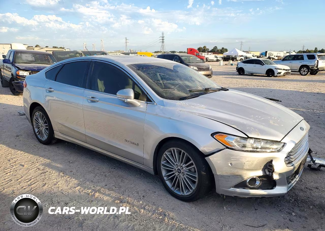 2013 Ford Fusion Se Hybrid VIN:3FA6P0LUXDR267095 - 4