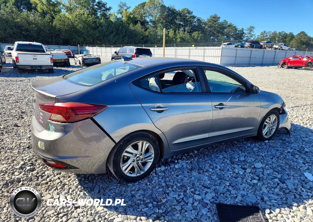 2019 Hyundai Elantra Sel VIN:5NPD84LF2KH408412 - 3