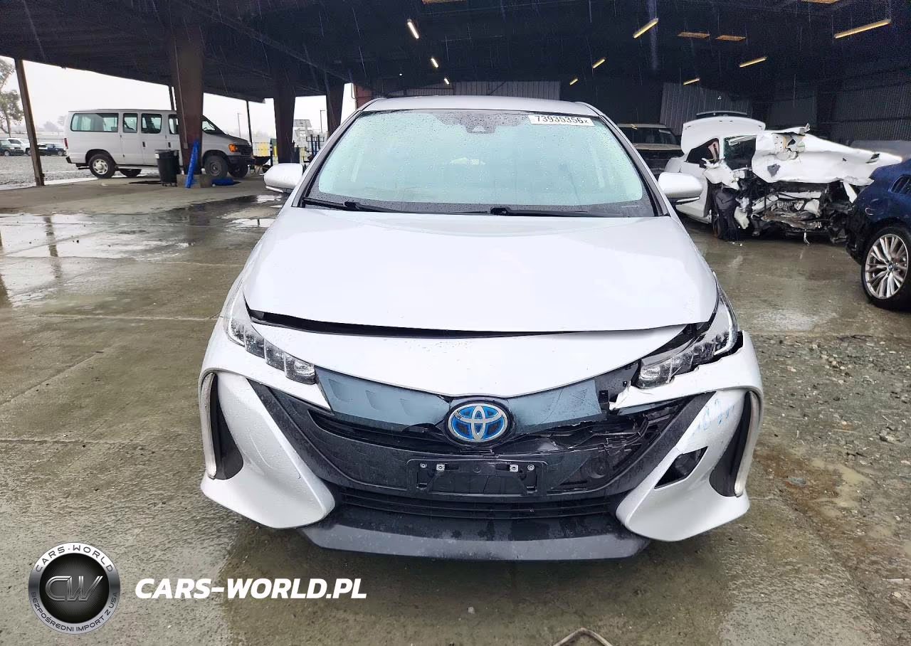 2021 Toyota Prius Prime Le VIN:JTDKAMFP9M3171058 - 5