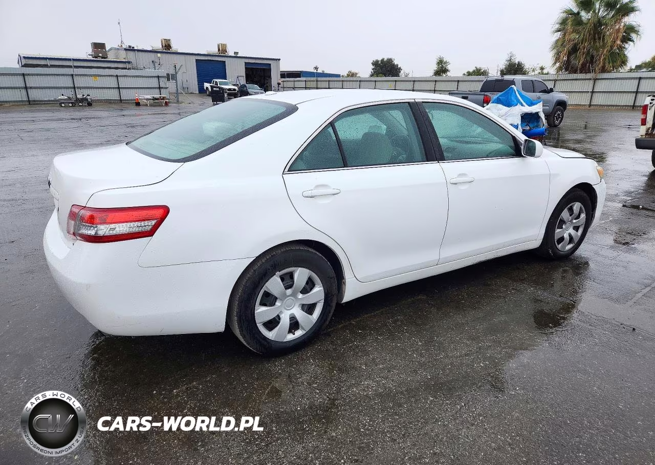 2011 Toyota Camry Le VIN:4T4BF3EK8BR113162 - 3