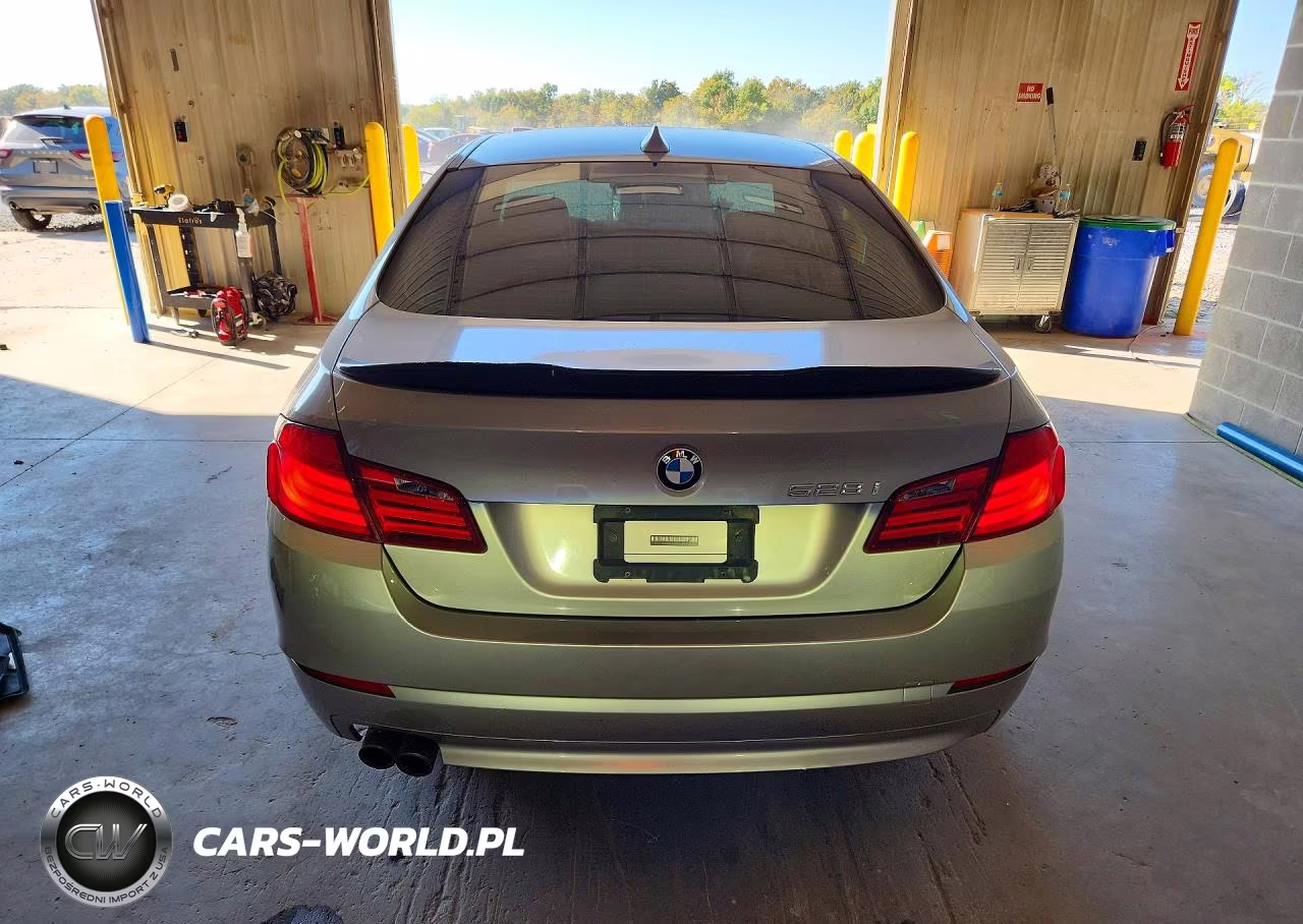2011 BMW 528 I VIN:WBAFR1C51BC260192 - 6