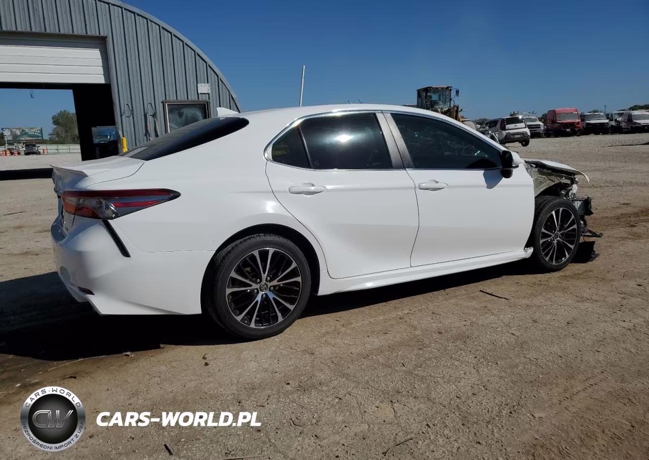 2019 Toyota Camry L VIN:4T1B11HKXKU234980 - 3