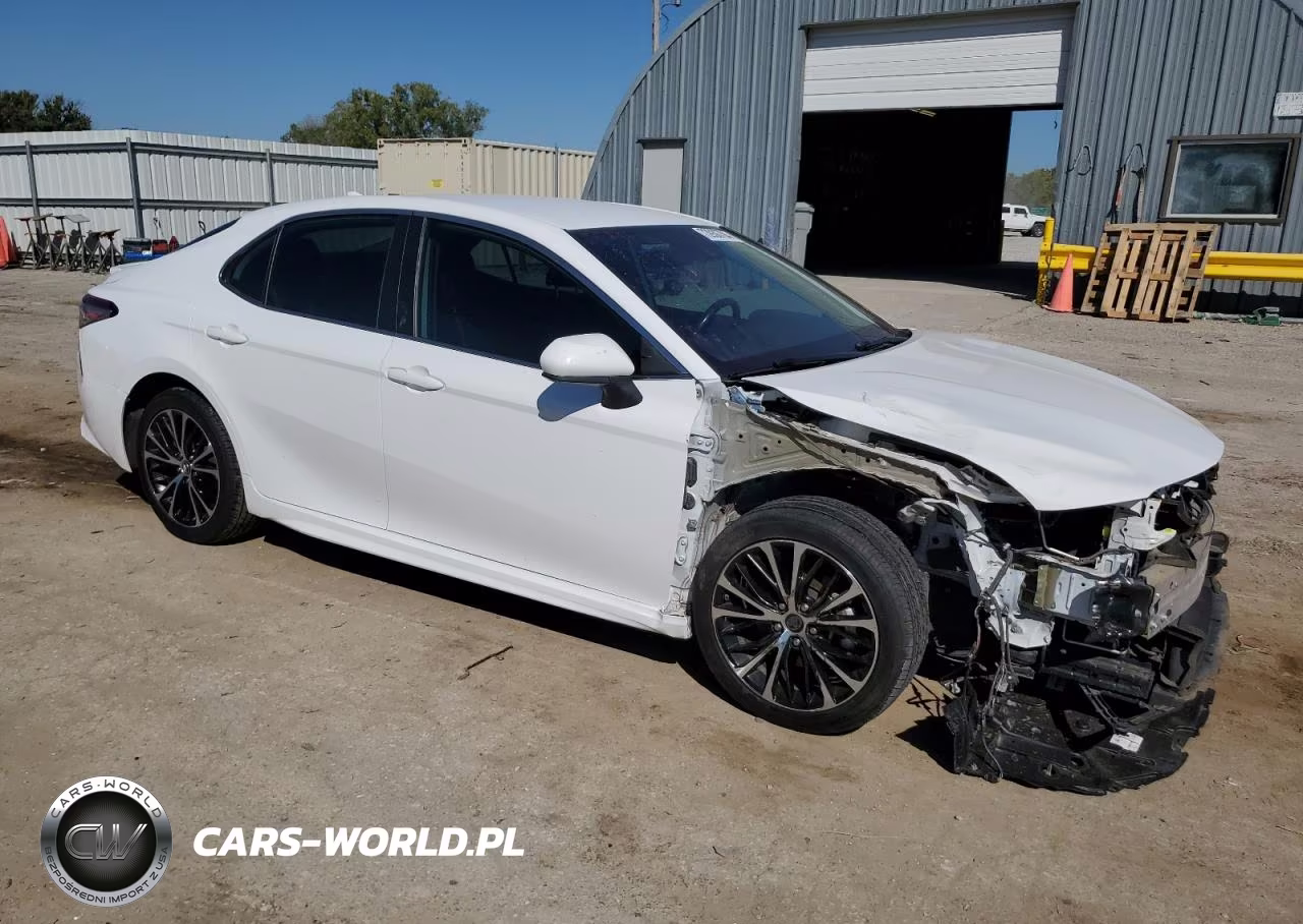 2019 Toyota Camry L VIN:4T1B11HKXKU234980 - 4