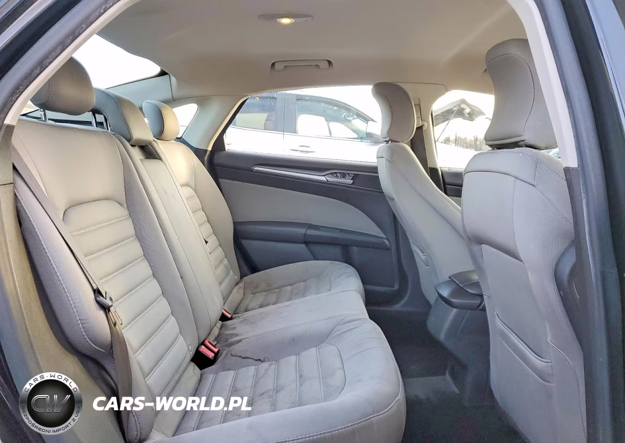 2015 Ford Fusion S VIN:3FA6P0G70FR243234 - 10