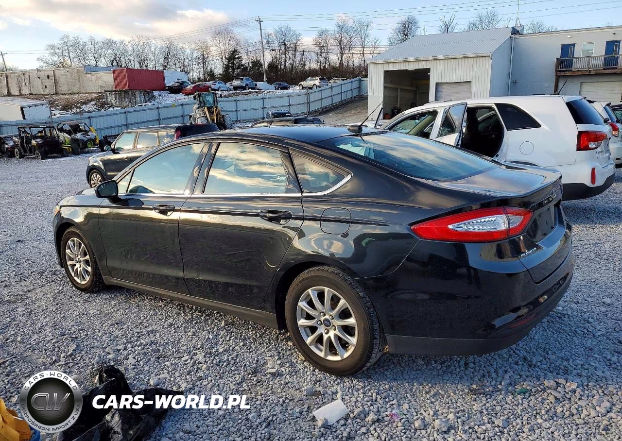 2015 Ford Fusion S VIN:3FA6P0G70FR243234 - 2