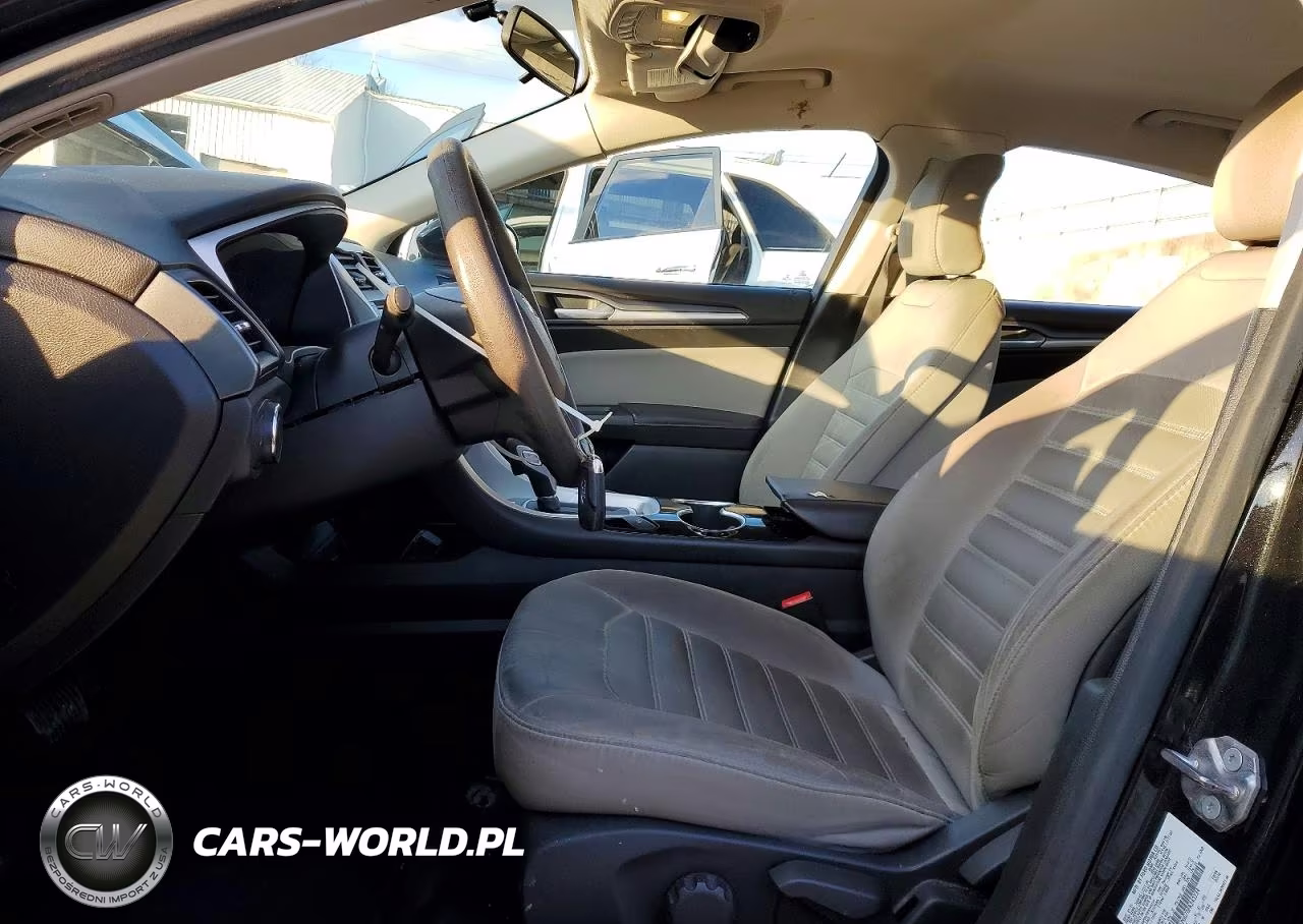 2015 Ford Fusion S VIN:3FA6P0G70FR243234 - 7