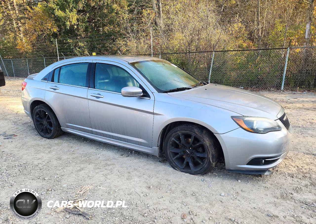 2014 Chrysler 200 Limited VIN:1C3CCBCG2EN172831 - 4