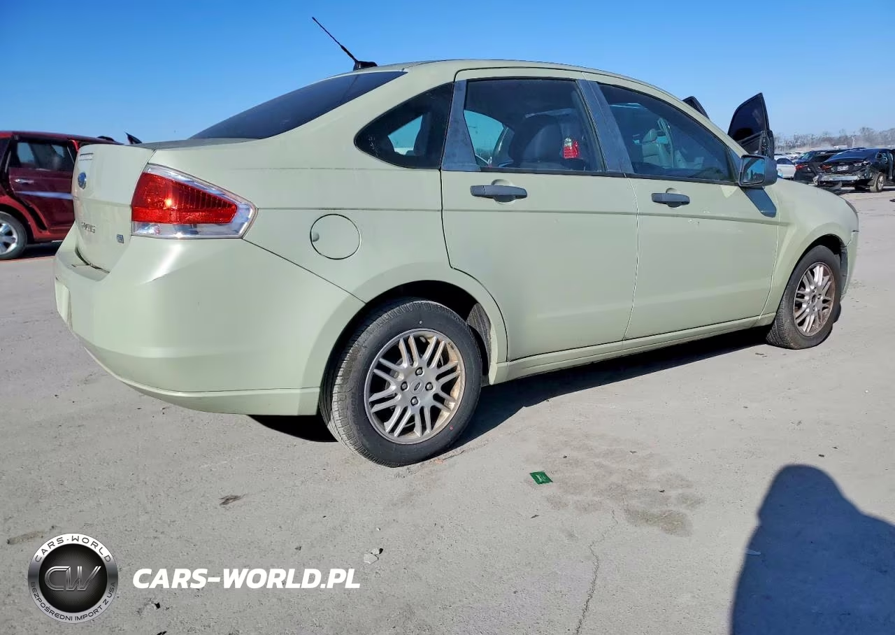 2010 Ford Focus Se VIN:1FAHP3FN8AW105053 - 3