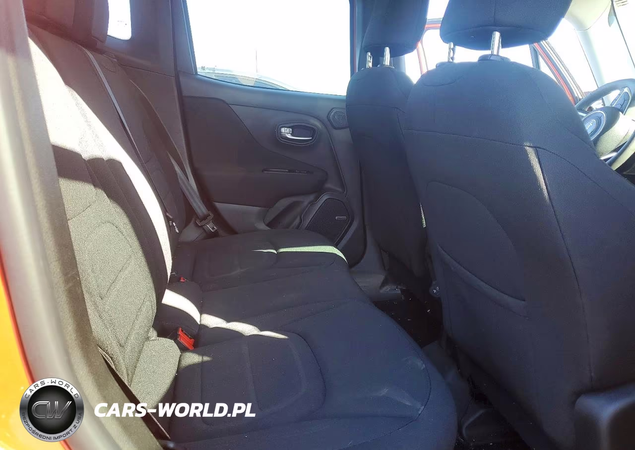 2021 Jeep Renegade Latitude VIN:ZACNJDB10MPM21133 - 10