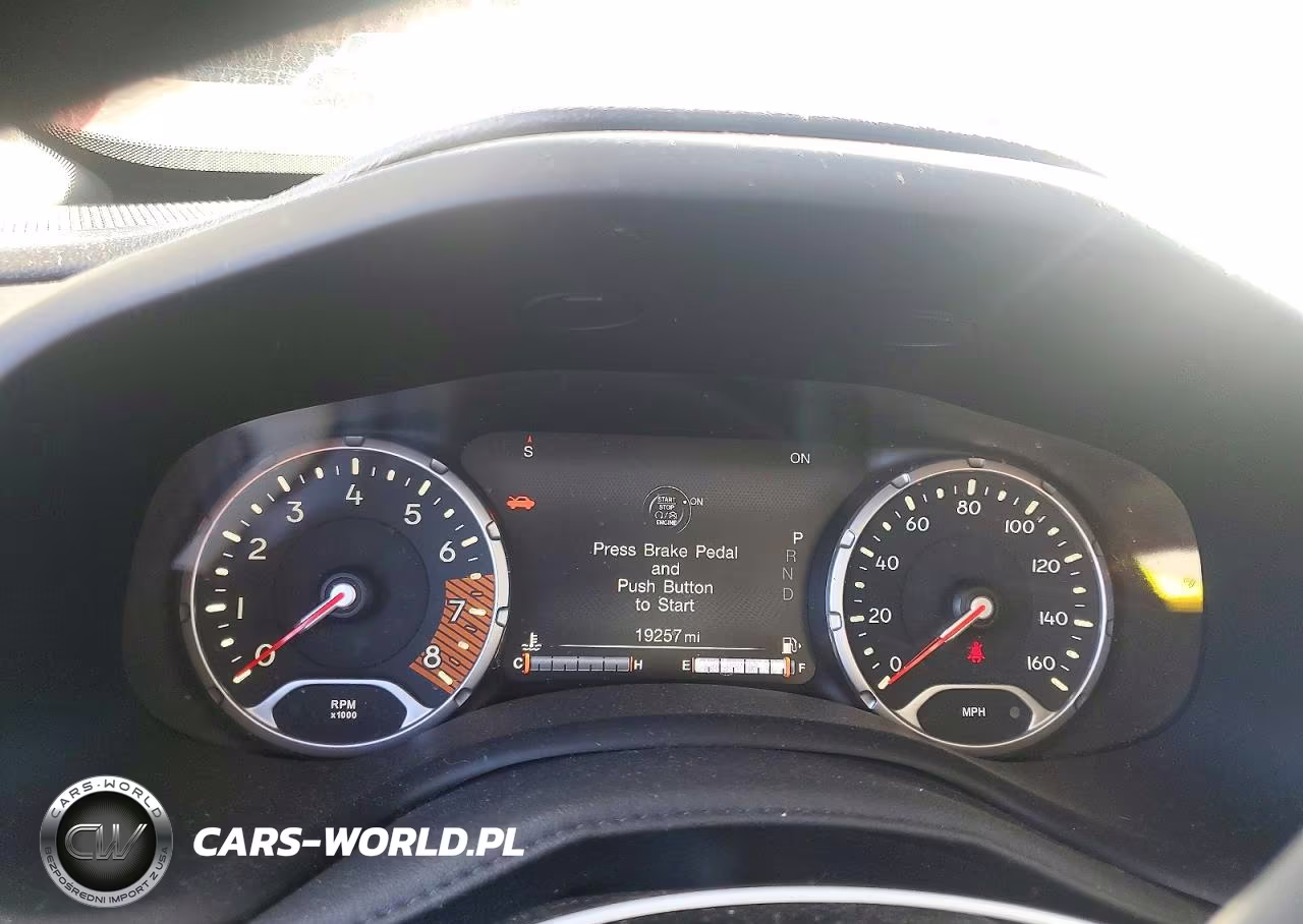 2021 Jeep Renegade Latitude VIN:ZACNJDB10MPM21133 - 9